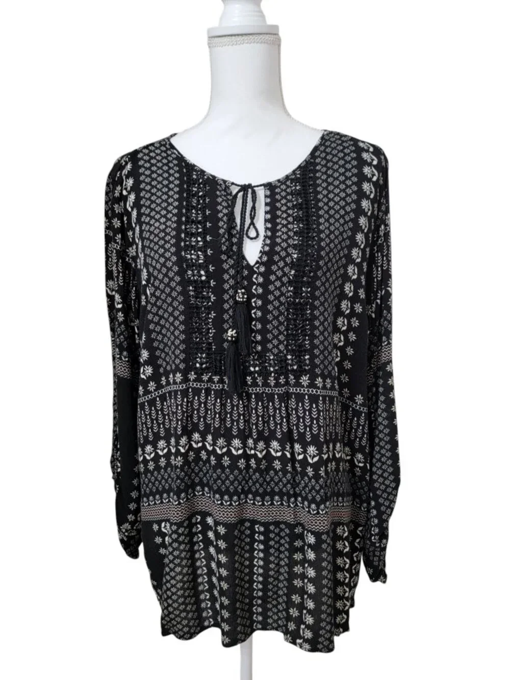 Zac & Rachel Size XL Black & White Bohemian Style / Peasant Blouse - Picture 3 of 16